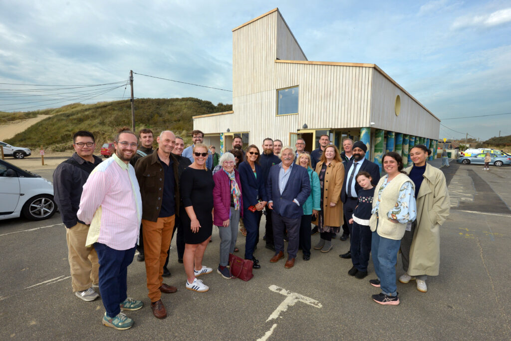 Photo of teams from RDC, DK-CM and Baxall Construction