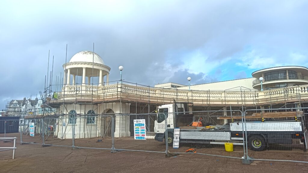 Photo of Scaffolding on the Colonnade